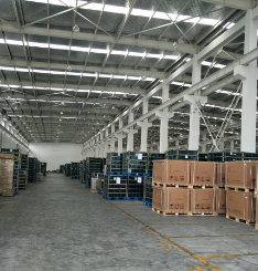 金山楓涇新建單層12米高2000平米可直接開進(jìn)車間廠房倉庫出租