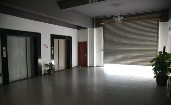 XA閔行莘莊工業(yè)區(qū)廠房倉(cāng)庫(kù)辦公樓出租 90、 200、550平物業(yè)直租 展示、特賣(mài)、汽車(chē)、教育等行業(yè)