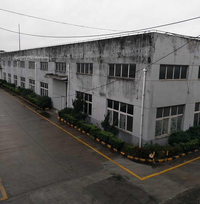 G1752 嘉定區(qū)外岡鎮(zhèn)朱戴路 單層標(biāo)準(zhǔn)廠房倉(cāng)庫(kù)1600平方米出租 配辦公和宿舍