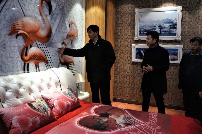 商丘市梁園區(qū)領導對河南高科創(chuàng)新科技有限公司進行工作調(diào)研