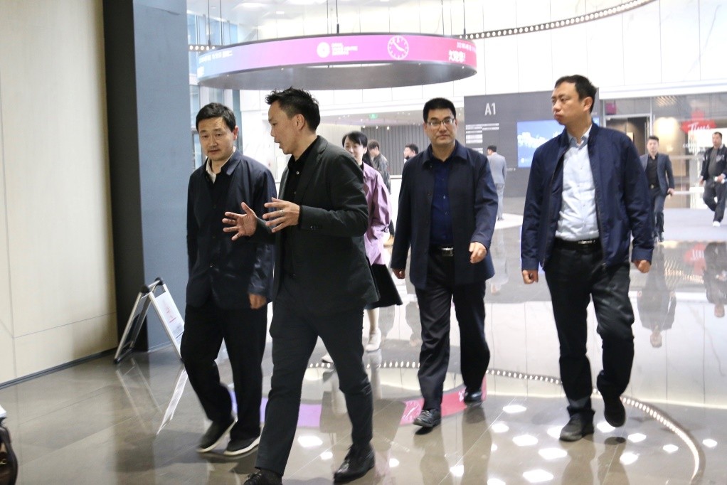 陜西省寶雞市金臺區(qū)領導蒞臨浙江跨?？毓杉瘓F參觀考察